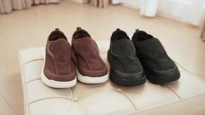 รองเท้าผู้ป่วยเบาหวาน FitVille สำหรับผู้ชาย ขนาดกว้างพิเศษสำหรับเท้าที่บวม รองเท้าขนาดกว้างพิเศษสำหรับผู้ชายพร้อมสายรัดปรับได้เต็มที่