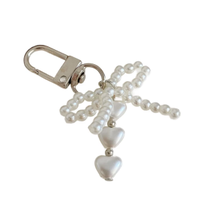 Elegant Pearls Bowknot Keychain For Women Girls Fashion Accessories Cute Heart Shaped Charm Dainty Purse Decoration