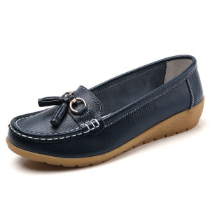 Free Shipping Spring New Collection Of Leather Shoes: Comfortable And Soft-Soled Loafers And Single Shoes For Middle-Aged And Elderly Women Featuring A Gentle Slope Heel