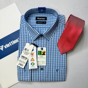 Áo sơ mi dài tay Việt Tiến màu xanh kẻ ô 1R6725 vải sợi tre - Regularfit vạt bầu