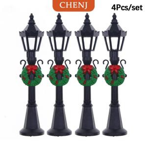 [COD] CHENJ บ้านตุ๊กตา1:12คริสต์มาสไฟถนนโคมไฟตกแต่งคริสต์มาสตกแต่งสวนภูมิทัศน์ไมโครนางฟ้า