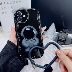 เคสโทรศัพท์ OPPO A5 Pro OPPOA5Pro 4G 5G เคสขาตั้งซ่อนรูปนักบินอวกาศสุดเท่ทันสมัยพร้อมกำไลรูปหัวใจสีทึบขอบครีมฝาครอบเลนส์แบบนิ่ม