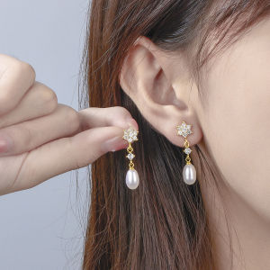 Oval Natural white Freshwater Pearl Dangle Earrings Zircon Stone Star Earring for Women Teen Girls