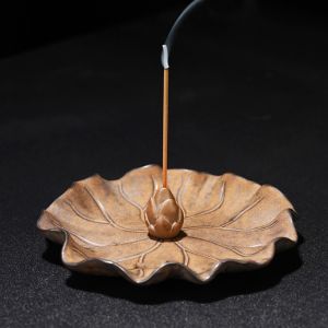 SOULLOV Ceramics Lotus Incense Burner Sleep Aid Zen Chinese Style Lotus Censer Holder Creative Ornament Lotus Incense Stick For Household Aroma