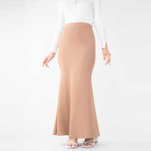 Rok Mermaid Flare Pinggang Alami Motif Garis Elegan Warna Solid