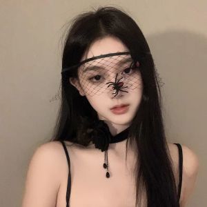 Halloween Black Floral Mask: Masquerade Ball Costume Party Half-Face Mask & Eye Cover for a Mysterious Makeup Night