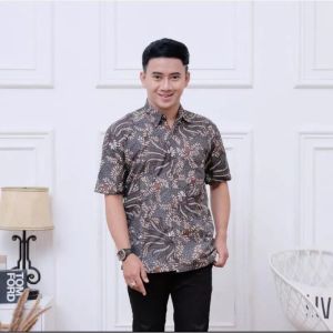 SAGE GREEN.   kemeja batik solo pria lengan pendek kekinian terbaru reguler warna hijau sage batik kuliah