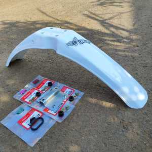 Slebor depan Win Trail Spakbor Win Semi Trail Honda Win Set Spakbor Braket Karet Spakbor Baud dan Karet grommet tinggal pasang