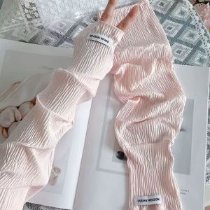 SERENEGLOW Cute Pleated Ice Silk Sun Sleeves for Women Breathable UV Protection Arm Covers Fashionable Summer Riding & Driving Accessories