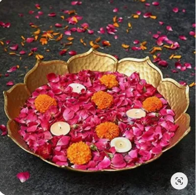 Wonder Enterprises Decorative Iron Floral Urli Bowl for Floating Flowers and Tea-Light Candles Home Office and Table Deccor (Glossy Golden)