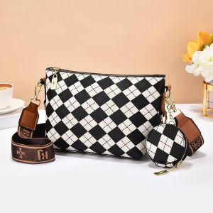 Calviero Collection G3050 TAS SELEMPANG FASHION IMPORT MOTIF ELEGAN 1KG MUAT 2PCS