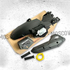 HUGGER AIRBLADE + SELANG RESERVOIR 90 CM / HUGGER AAIRBLAD MOSCOW ORI HAGER HITAM HUGGER SPAKBOR HONDA VARIO PLUG AND PLAY FREE STICKER MOSCOW 3 WARNA SELANG 90 CM UNIVERSAL MOTOR ALL VARIO 125 150 ALL PCX CBU PCX 150