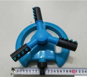 Vòi Phun Nước Tưới Cây Làm Mát Mái Tôn Sân Vườn Nhà Cửa - Béc Tưới Cây Tự Động Xoay 360 Độ ( béc to 12 lỗ )