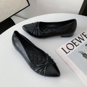 Xishop ที่สุดในรุ่น รองเท้าแฟชั่นผู้หญิง งานมาใหม่ เป็นงานคัทชู ทำจากยาง ทำลวดลายจับจีบเพิ่มมิติให้กับสินค้า มันดีมาก  สั่งด่วน