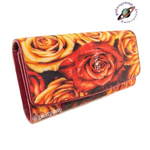 กระเป๋าสตางค์ผู้หญิงใบยาว หนังปลากระเบน สไตล์ 3พับเลดี้ กระเป๋าเงินหนังปลากระเบนแท้ ลายดอกกุหลาบ สีสวยสดใส มีเสน่ห์ หนังแท้ 100%