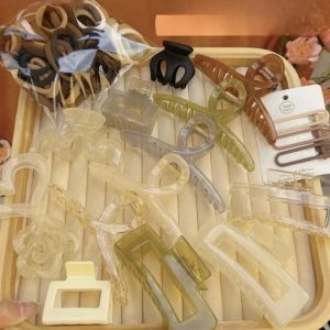 Kẹp tóc buộc tóc 67 chi tiết. Kẹp tóc thời trang Hàn Quốc 17 kẹp tóc 50 dây chun buộc tóc.