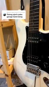 iRig AmpliTube Gitar Interface Adapter untuk iPhone / iPod Touch / iPad - IRIG-0003