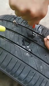 10pcs/Box Motorcycle Vacuum Tyre Repair Nail Electric Car Scooter Bike Tubeless Rubber Tire Puncture Repair for Auto Trucks