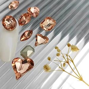 ตกแต่งเล็บใหม่ล่าสุด สีแดงน้ำ ปลายแหลม ตกแต่งเล็บรูปหัวใจเอียงหยดน้ำรูปไข่ ขายส่ง ขายตรง