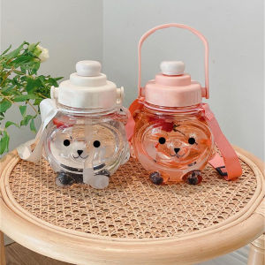 GUOYIHUA 1000MLถ้วยน้ำเด็กความจุขนาดใหญ่ เด็กเรียนรู้แบบพกพาดื่มถ้วย การ์ตูนหมีน้อยรูปร่างกีฬากลางแจ้งเด็กถ้วยน้ำ