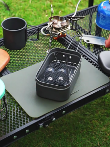 2pack Small Stainless Steel Salt Shakers Travel Holder Condiment Container for Camping Picnics