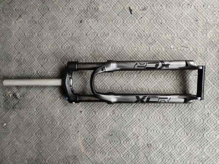 SR Sounter XCR Fork 110mm 27.5インチ用 SR Sounter XCR Fork 110mm