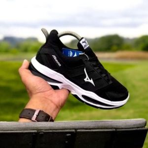 SEPATU Sneakers hitam pria wanita terbaru sepatu hitam putih keren sepatu olahraga pria wanita sepatu lari pria wanitasepatu sekolah pria wanita sepatu senam wanita