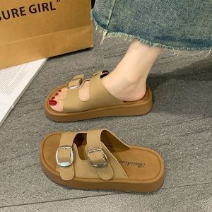 Stylish Comfortable Versatile 2025 Summer Thick-Soled Mid-Heel Buckle Loose Round-Toe Casual Outdoor Slippers For Women