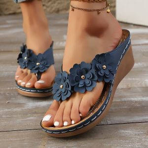 [Free Shipping] Plus-Size Floral Wedge Sandals With A Wide Strap And Thick Sole A New Summer Style For Women To Wear Outdoors