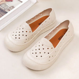 [Free Shipping] New Soft Leather Sandals Retro Hollow-Out Design Comfortable And Breathable With A Non-Slip Sole Perfect For Mothers