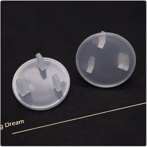 【SG stock】 Infant power socket protective cover child anti electric shock 3-hole protective sleeve电源插座保护盖儿童防触电3孔