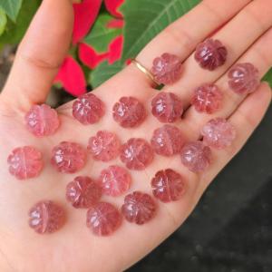 Q2364 Charm cỏ 4 lá Thạch Anh Dâu Hồng 14 - 15mm chất đẹp thôi dồi sẵn lỗ 2li+ xâu dây cáp Hỏa và Thổ - Phong Thuỷ TUDO P