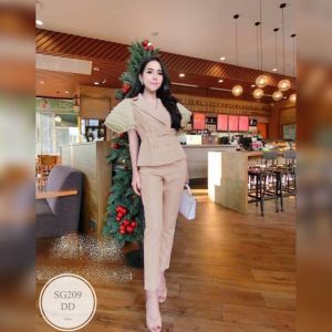 SS209 Set 3 ชิ้น เสื้อปกสูทแขนระบายผ้าแก้ว พร้อมกางเกงขายาว และเข็มขัด