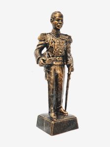 กรม หลวงชุมพร เขตอุดมศักดิ์(เสด็จเตี่ย) ฐาน 2 นิ้ว สูง 8 นิ้ว เนื้อมวลสารแร่เหล็กน้ำพี้ จากบ่อเหล็กน้ำพี้ จ.อุตรดิตถ์