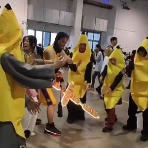 Banana Clothes Funny Fruit Cosplay Halloween Costume Novelty Night Party Theme Show Fancy Dress Adults Children