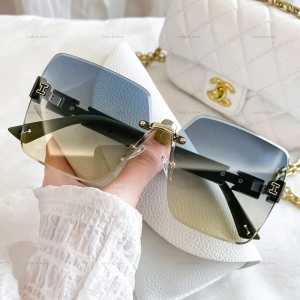 Beli 1 Gratis 1 Kacamata Hitam Titanium Kotak Model I Wanita Sunglasses New Arrival Import Kacamata Fashion