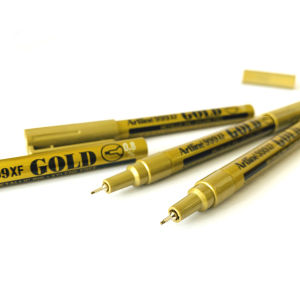 ปากกาเมทัลลิค ชุด 4 ด้าม ขนาด 0.8 มม. (สีทอง) ปากกาเขียนยันต์ ผ้ายันต์ เจิมรถ เจิมกระเป๋า หัวเข็ม อาร์ทไลน์ เขียนแผ่นยาง โลหะ ไม้ กระเบื้อง