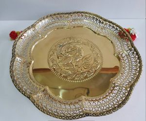 BrassByfa F1155 ถาดเหลี่ยม16นิ้ว ตอกลายกุหลาบ +