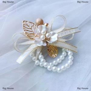 [COD] Big House Exquisite Wedding Supplies Fashion Bride Clover Wrist Flower Elegant Bridesmaid Wristband Jewelry Accessories Gifts