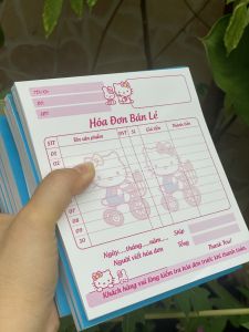 Hoá đơn bán lẻ in sẵn sét 10 cuốn màu hồng hoặc xanh (xưởng sản xuất tìm đại lý) Giấy C100g trắng