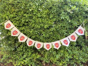 ธงราว ตกแต่ง Arsenal อาร์เซน่อล 1 เส้น มี 10 ชิ้น ยาว 2 เมตร