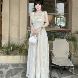 QC_Đầm tiểu thư đầm thiết kế đi tiệc Ren Lưới dáng dài hai lớp thêu hoa có mút ngực mocking sau