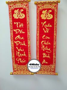 Một đôi câu đối tổ tiên - Liễng trang trí Tết in chữ thư pháp làm từ vải nhung đẹp kích thước dài 105cm