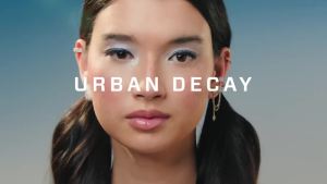 Urban Decay Face Bond Waterproof Blurring Blush Suede - Matte Finish Innovative Oil-in-Powder Formula Sweat-proof for Summer Soft-focus Natural Flush Smooth Skin Texture Non-comedogenic