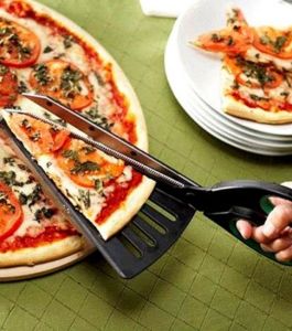 🌹READY STOCK🌹 Ciseaux APizza Totally Addict 2 in 1 Pizza Cutter & Scissors / Gunting Pemotong Pizza
