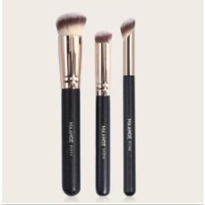 Get a Flawless Look with MAANGE Makeup Brushes Set Perfect for Foundation and Concealer Application
