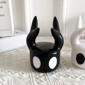Universal Game Controller Stand for PS5/PS4 Xbox One/Xbox Series X S Hollow Knight Theme Desktop Stand for Game Handle