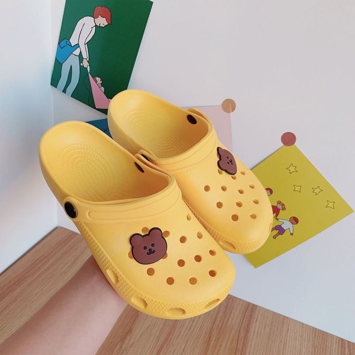 Crocs deals rubber slippers