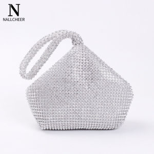 NALLCHEER กระเป๋าสะพายผู้หญิง กระเป๋าสะพายข้างผู้หญิง กระเป๋าคลัทช์เย็นระดับไฮเอนด์เงางามและน่าสนใจเล็กๆน้อยๆ กระเป๋าคลัทช์อย่างเป็นทางการ กระเป๋าสะพายผญ แฟชั่น