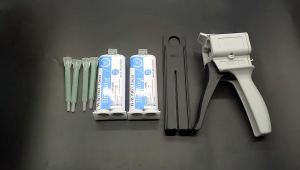 2pcs Epoxy Resin Glue 50ml Adhesives 1:1 AB Glues with 4pcs Static Mixing Nozzles and 50ml Manual Caulking 1:1 Glue Tool